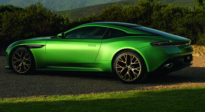 Aston Martin DB12