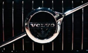 a volvo emblem on the front of a car
