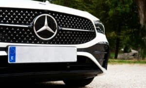 The front of a white mercedes benz benz benz benz benz benz benz benz benz benz